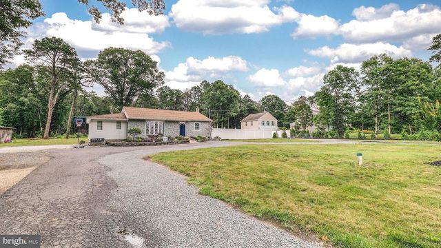 239 BLUE ANCHOR RD, Sicklerville, NJ 08081