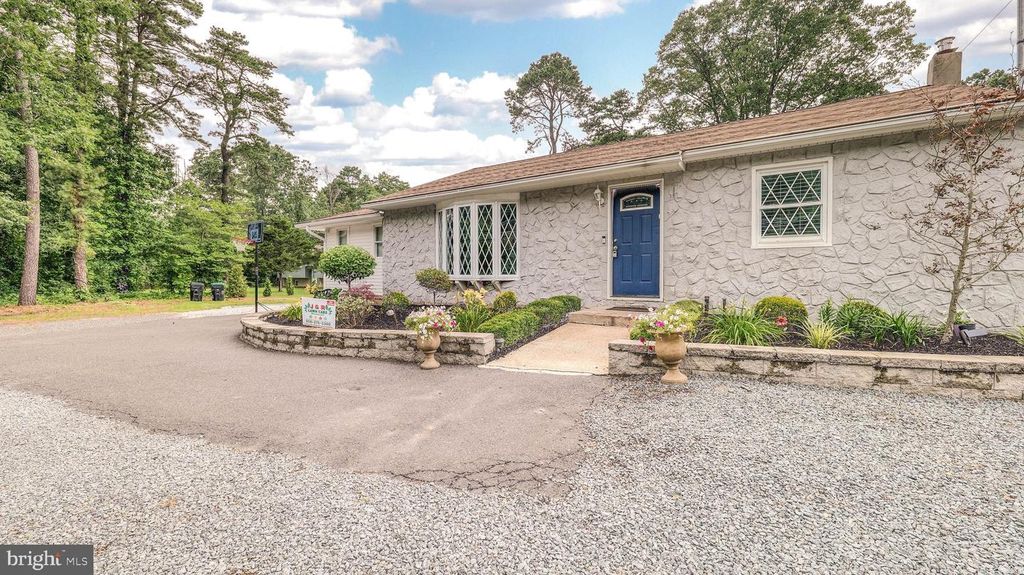 239 BLUE ANCHOR RD, Sicklerville, NJ 08081