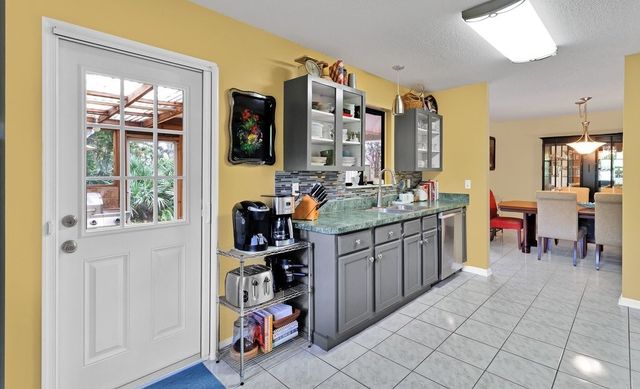 8266 102nd Avenue, Vero Beach, FL 32967