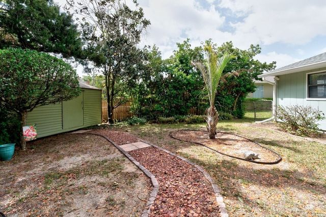 8266 102nd Avenue, Vero Beach, FL 32967