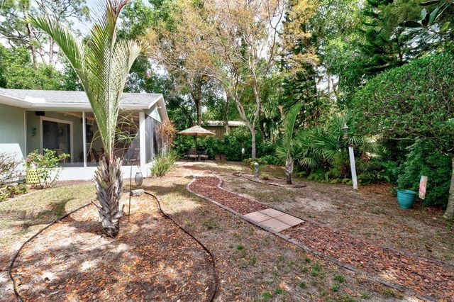 8266 102nd Avenue, Vero Beach, FL 32967