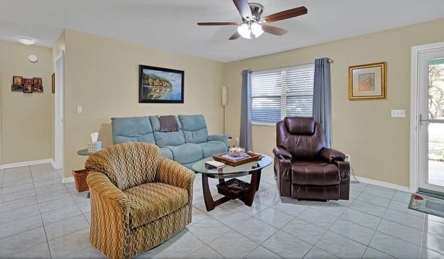 8266 102nd Avenue, Vero Beach, FL 32967