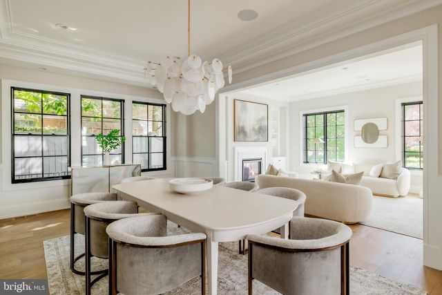 3117 38TH ST NW, Washington, DC 20016