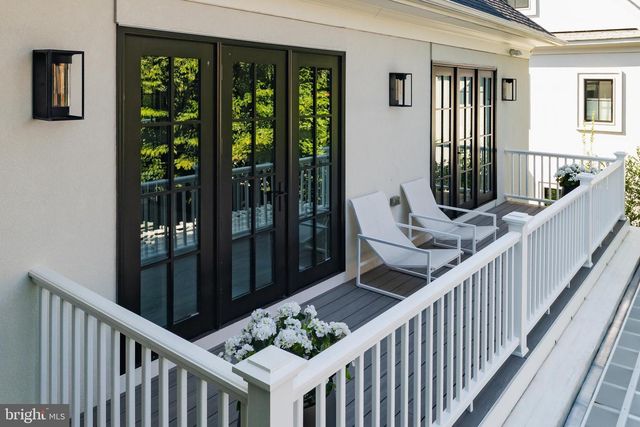 3117 38TH ST NW, Washington, DC 20016