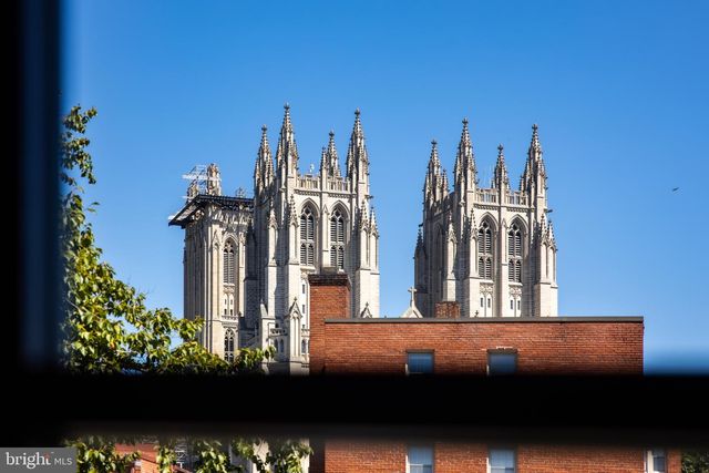 3117 38TH ST NW, Washington, DC 20016