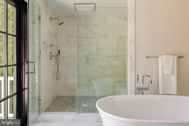 3117 38TH ST NW, Washington, DC 20016