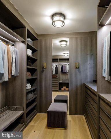 3117 38TH ST NW, Washington, DC 20016