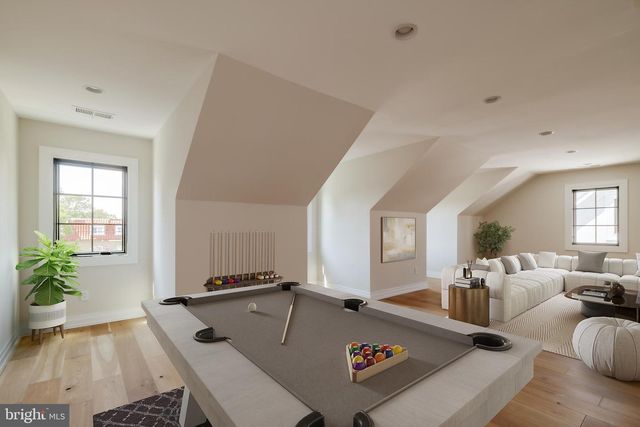 3117 38TH ST NW, Washington, DC 20016