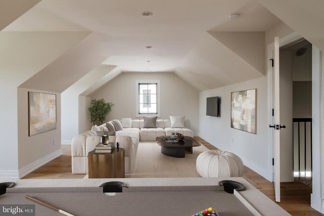 3117 38TH ST NW, Washington, DC 20016