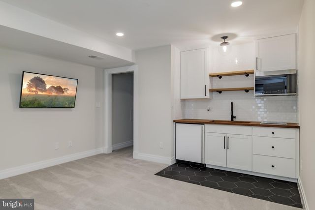 3117 38TH ST NW, Washington, DC 20016