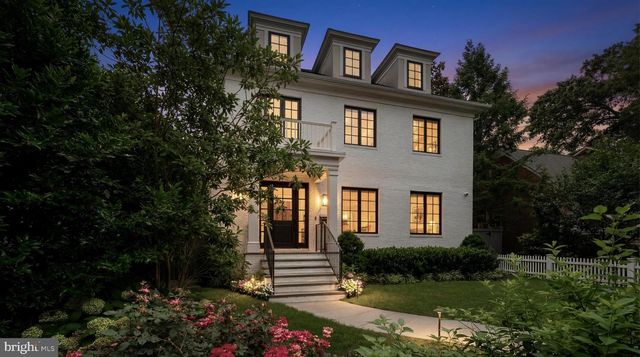 3117 38TH ST NW, Washington, DC 20016