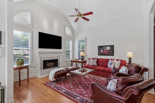 3333 BEDFORD LN, Germantown, TN 38139