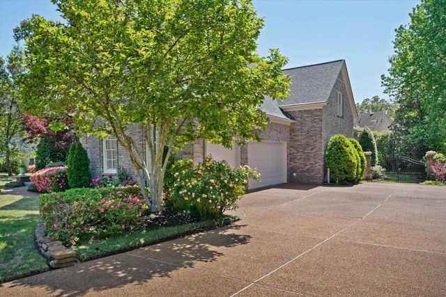 3333 BEDFORD LN, Germantown, TN 38139