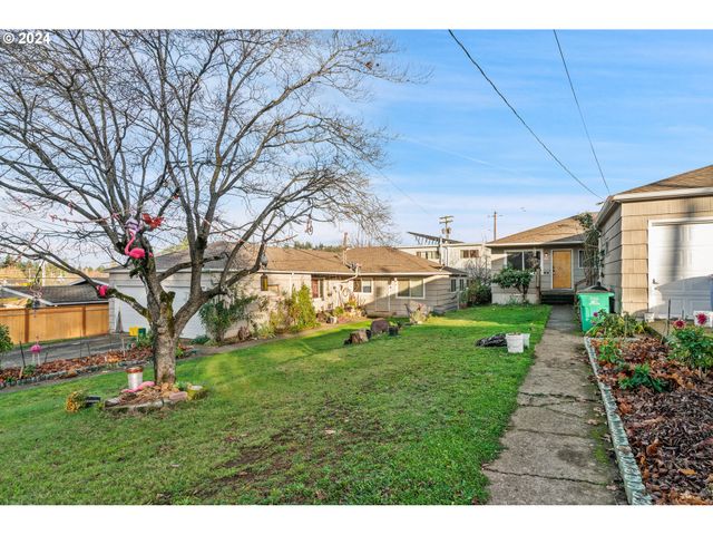 1704 Ne 81ST Ave, Portland, OR 97213