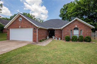 4904 Hawthorne Way, Springdale, AR 72762