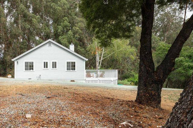 1100 Spring Hills Drive, Watsonville, CA 95076