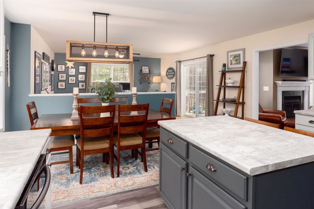 77 Partridge Drive, Essex, VT 05452