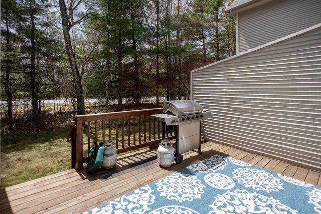 77 Partridge Drive, Essex, VT 05452
