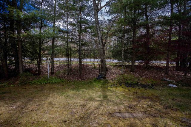 77 Partridge Drive, Essex, VT 05452