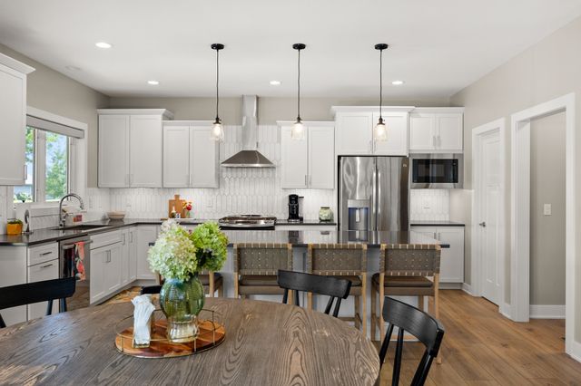 8225 Bailey Drive, West Des Moines, IA 50266