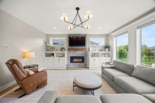 8225 Bailey Drive, West Des Moines, IA 50266