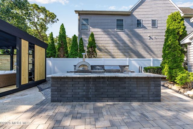 29 Robbins Street, Brick, NJ 08724