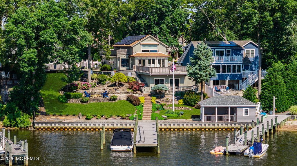 29 Robbins Street, Brick, NJ 08724