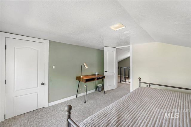 1215 4th Ave E, Twin Falls, ID 83301