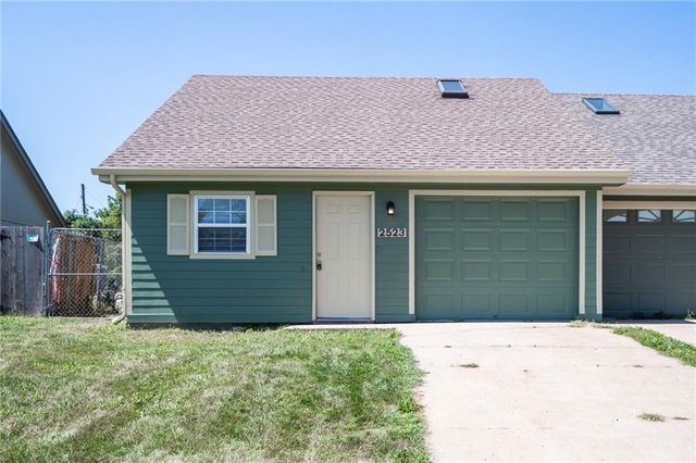 2523 Morningside Drive, Lawrence, KS 66047