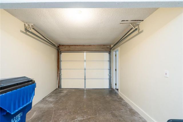 2523 Morningside Drive, Lawrence, KS 66047