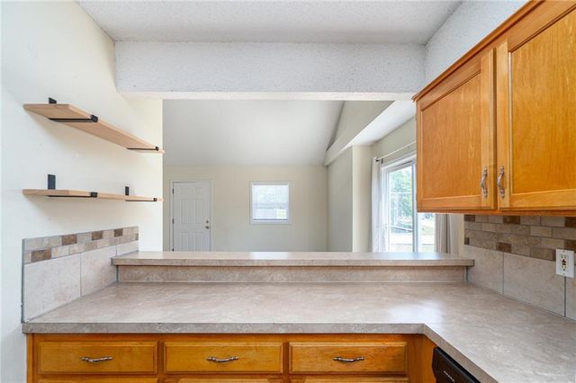 2523 Morningside Drive, Lawrence, KS 66047