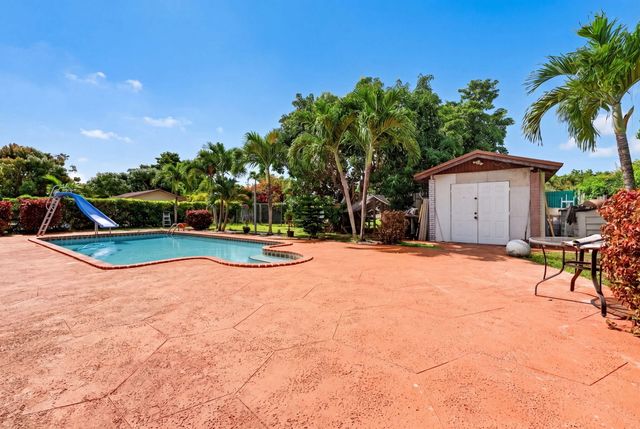 10040 SW 32nd Street, Miami, FL 33165