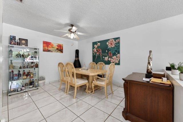 10040 SW 32nd Street, Miami, FL 33165