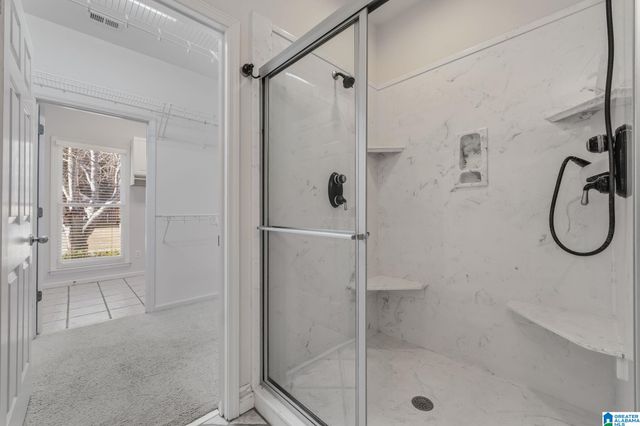 626 NORTH LAKE CIRCLE, Birmingham, AL 35242