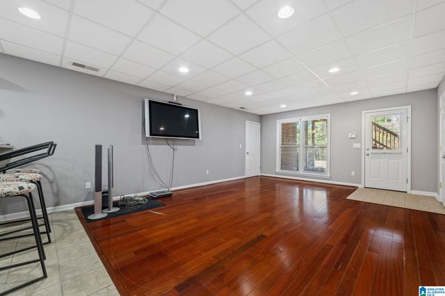 626 NORTH LAKE CIRCLE, Birmingham, AL 35242