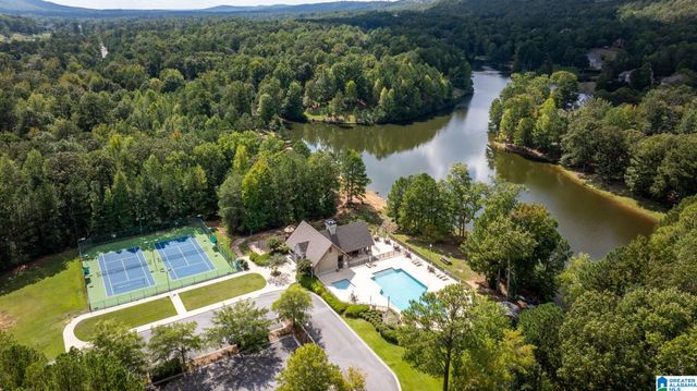 626 NORTH LAKE CIRCLE, Birmingham, AL 35242