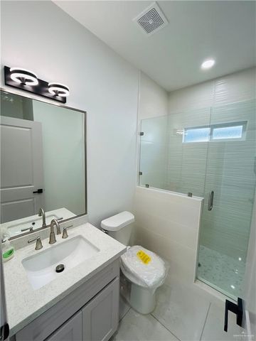 518 Tower Oak Drive, Alamo, TX 78516