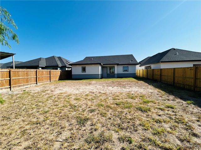 518 Tower Oak Drive, Alamo, TX 78516