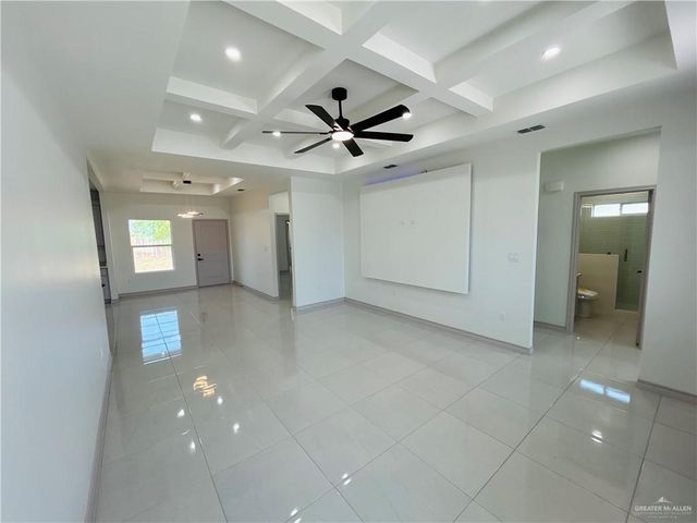 518 Tower Oak Drive, Alamo, TX 78516