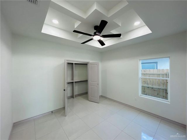 518 Tower Oak Drive, Alamo, TX 78516