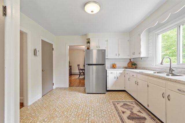 19 Seed Street, Salem, NH 03079