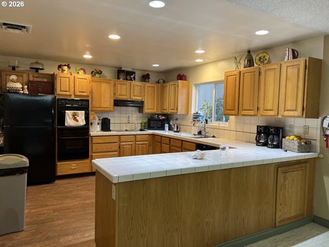1475 GREEN ACRES Rd 95, Eugene, OR 97408