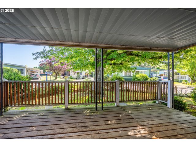 1475 GREEN ACRES Rd 95, Eugene, OR 97408