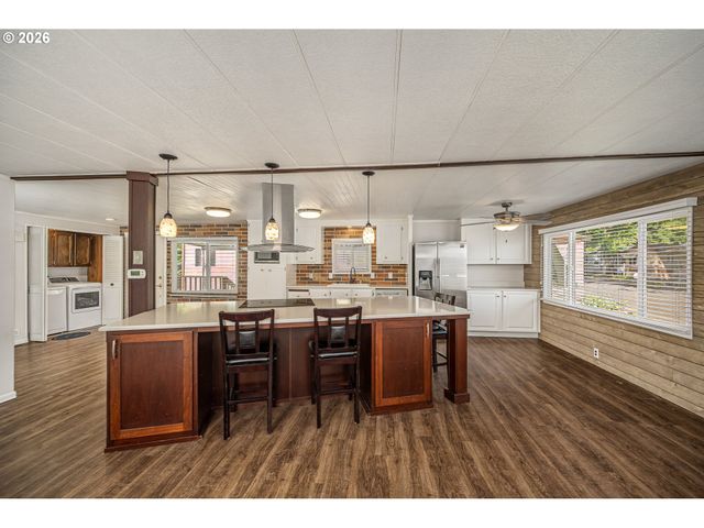 1475 GREEN ACRES Rd 95, Eugene, OR 97408
