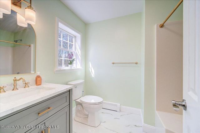 237 S Ohioville Road, New Paltz, NY 12561