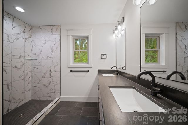 93 Glendale Avenue, Asheville, NC 28803