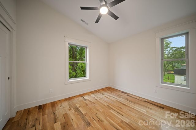 93 Glendale Avenue, Asheville, NC 28803