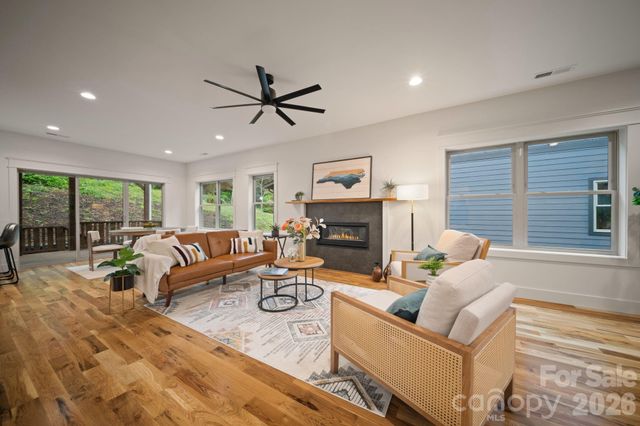 93 Glendale Avenue, Asheville, NC 28803