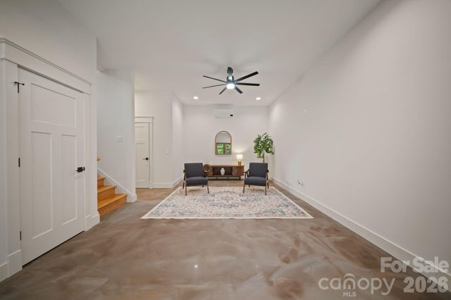 93 Glendale Avenue, Asheville, NC 28803