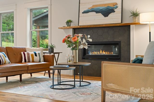 93 Glendale Avenue, Asheville, NC 28803